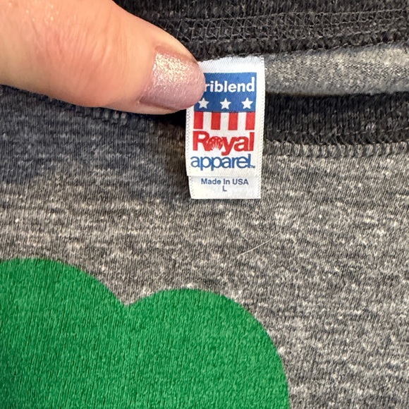 Dropkick Murphys Grey & Black Raglan Tee with Green Shamrock size large - Picture 3 of 5